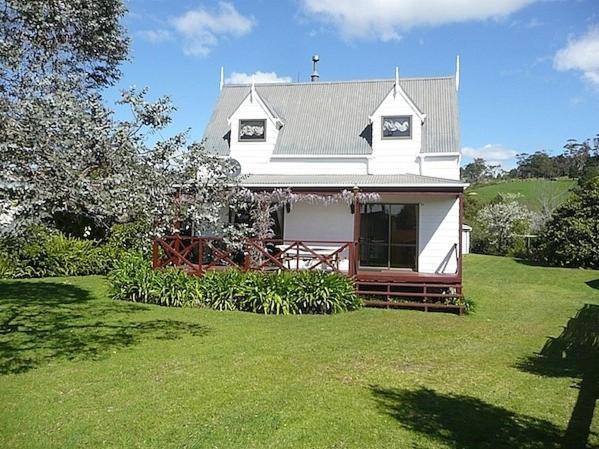 Cute Cottage - Cooks Beach Bach Eksteriør bilde